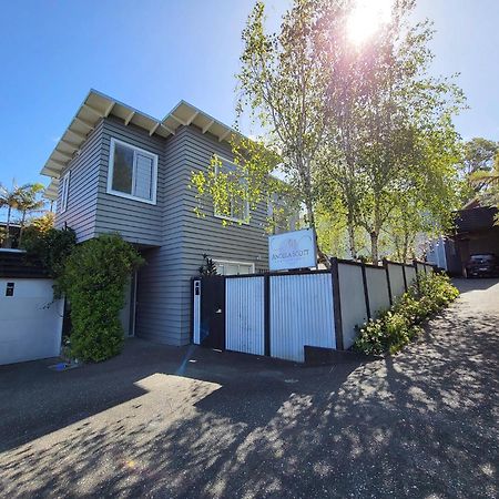 Artist Photographers Home Studio Auckland Exterior photo